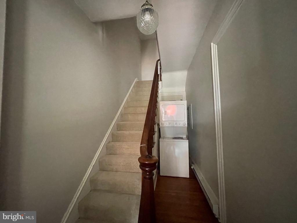 Primary Photo - 316 S Walnut St