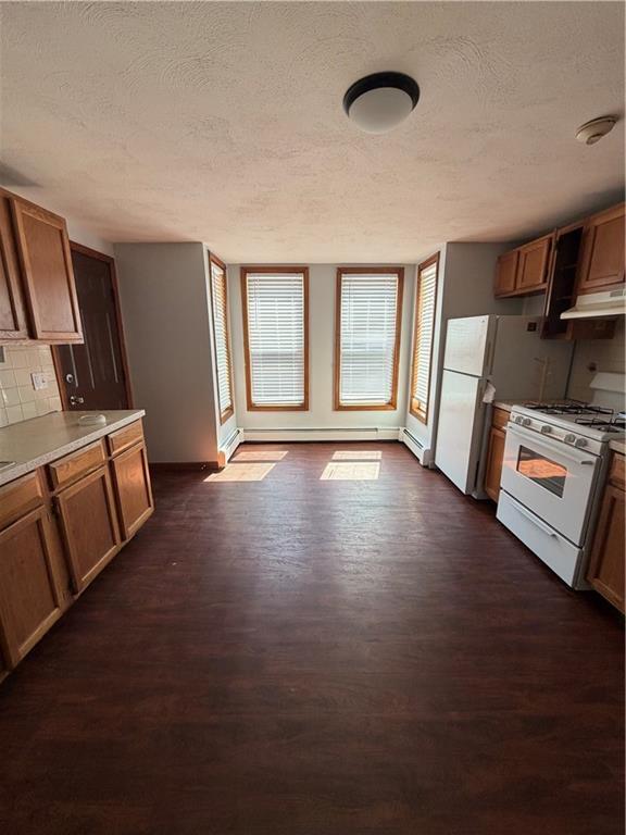 Building Photo - 263 Bourne Ave