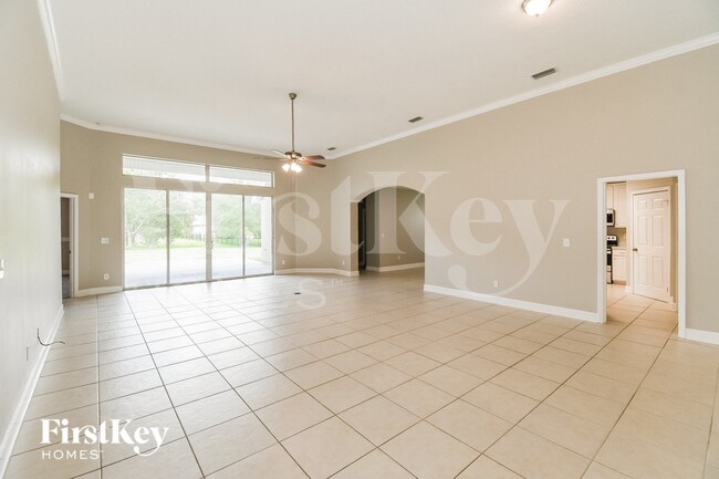 Building Photo - 2305 Yellow Jasmine Ln
