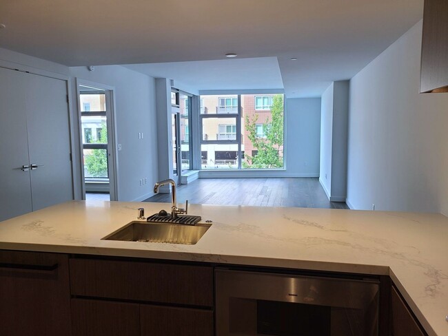 Foto del edificio - 1Bd/1Ba Luxury Condo in Downtown Bellevue!...