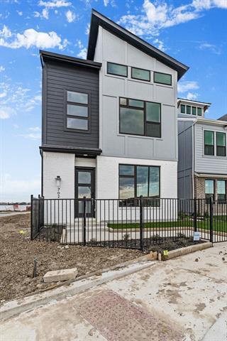 Building Photo - 702 Resort Dr