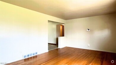 Building Photo - 6036 Tam O Shanter Dr
