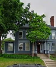 Building Photo - 1920 Stevens Ave