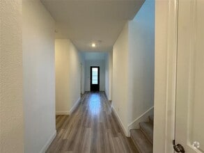 Building Photo - 4802 Avon Ridge Way
