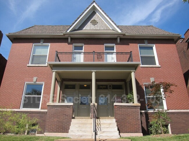 Building Photo - 3851 Juniata St