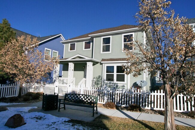 Foto del edificio - Stunning 4 Bedroom Home in Indigo Ranch!