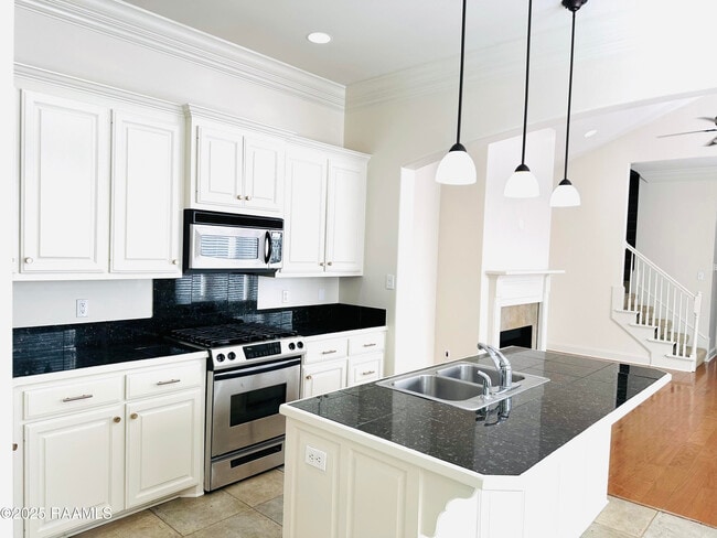 Foto del edificio - 108 Laguna Ln