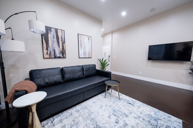 Foto del edificio - 245 W 113th St