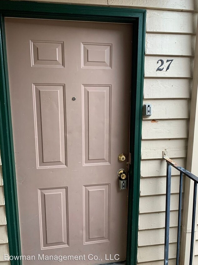 Primary Photo - 12635 SE Foster Rd