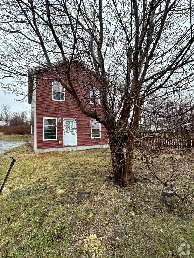 Building Photo - 16 Concord Dr