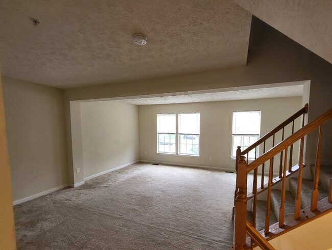 Building Photo - SPACIOUS 3-Level Townhome in Winston's Choice