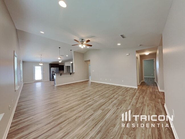Building Photo - 922 Pointe Andrews Drive