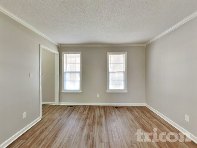 Foto del edificio - 104 Roundtree Ct