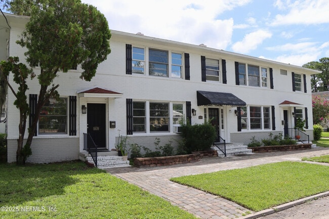 Building Photo - 1641 Larue Ave
