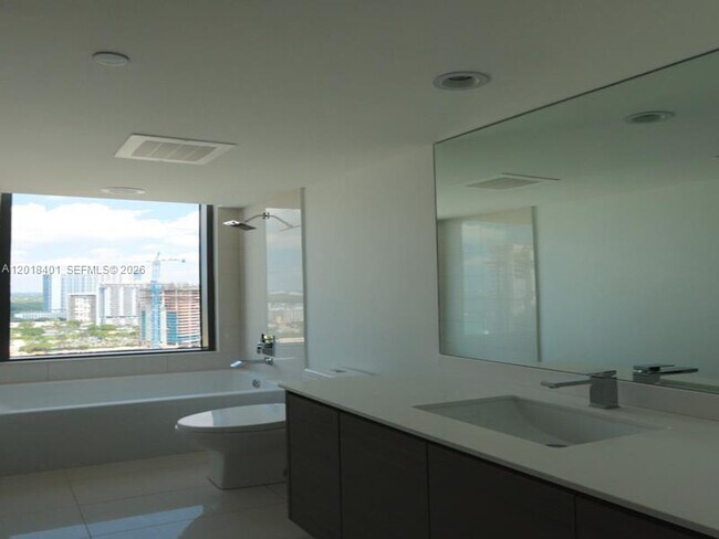 Foto del edificio - 460 NE 28th St