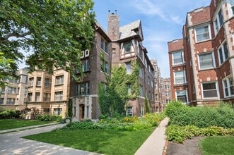Building Photo - 1356 W Greenleaf Ave