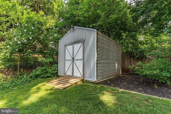 Building Photo - 3712 Logan Ct