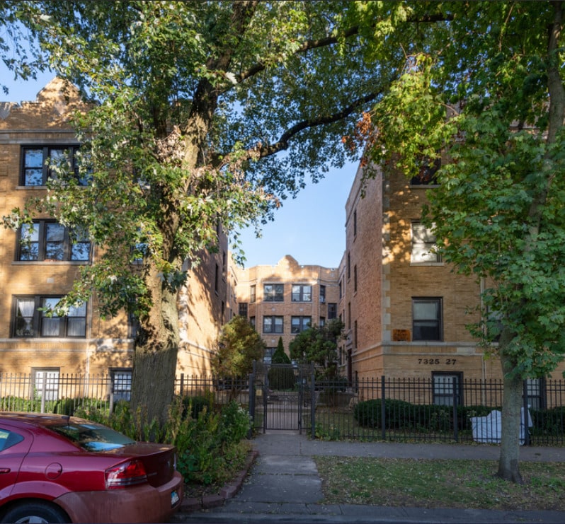 Primary Photo - 7327 N Honore St
