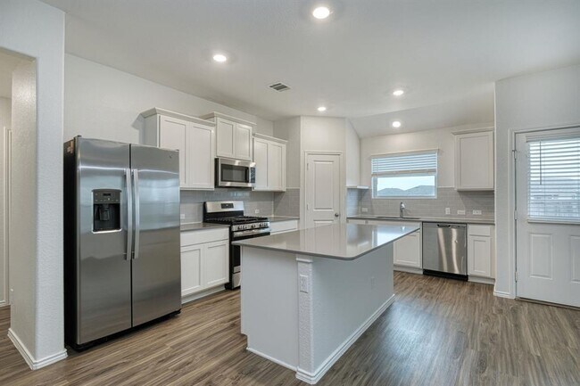 Foto del edificio - 205 Arnage Dr