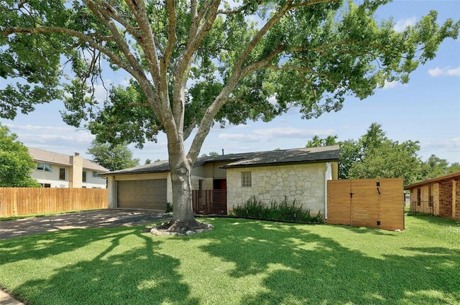 Foto del edificio - 11327 D-K Ranch Rd