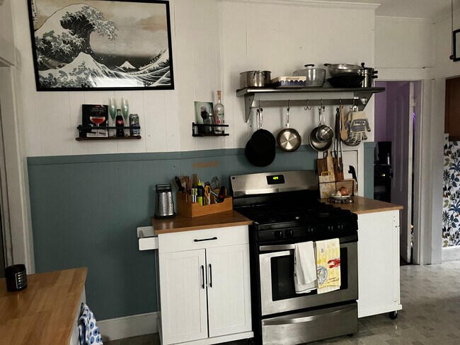 Building Photo - 377 Highland Ave