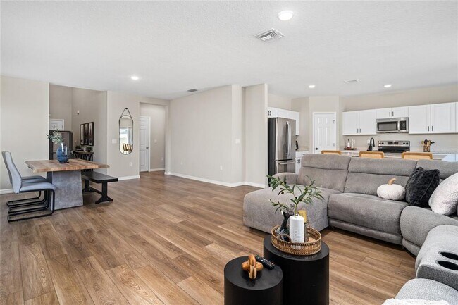 Foto del edificio - 5008 Starboard St