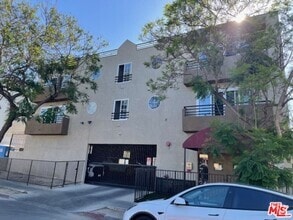 Building Photo - 1212 Arapahoe St