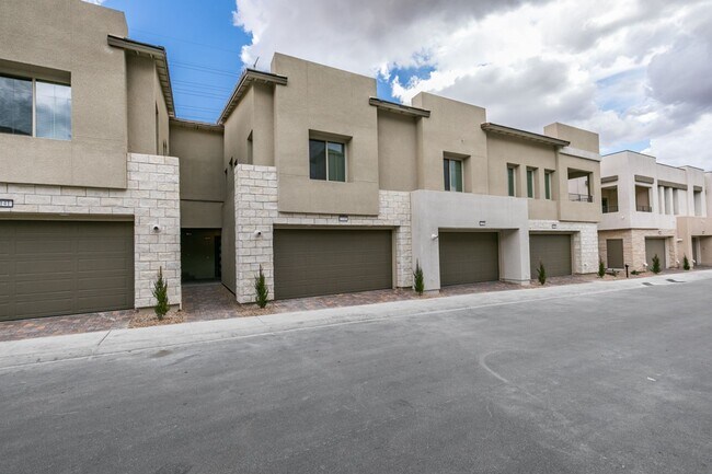 Building Photo - GORGEOUS SUMMERLIN WEST COMMUNITY**TONS OF UPGRADES*CITY AND STRIP VIEWS*COMMUNITY POOL AND SPA*