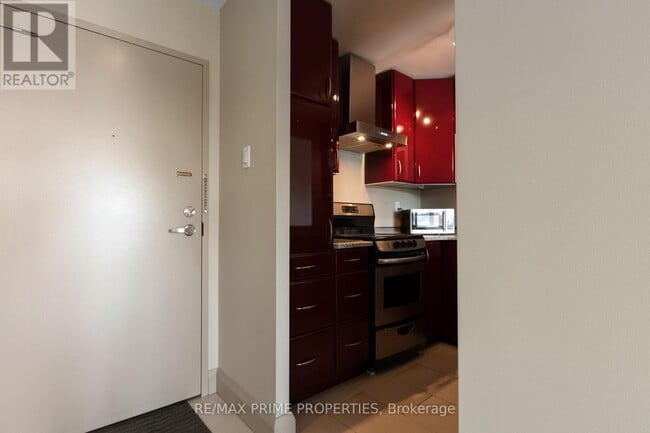 Building Photo - 40 Landry St