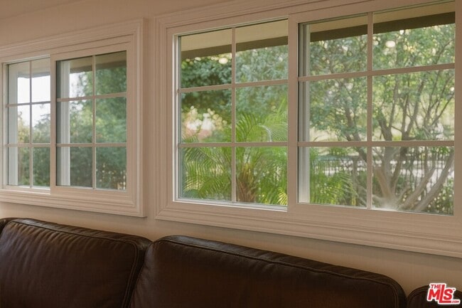 Building Photo - 5240 Buffalo Ave