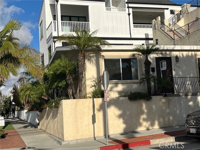 Foto del edificio - 3300 Seaview Ave