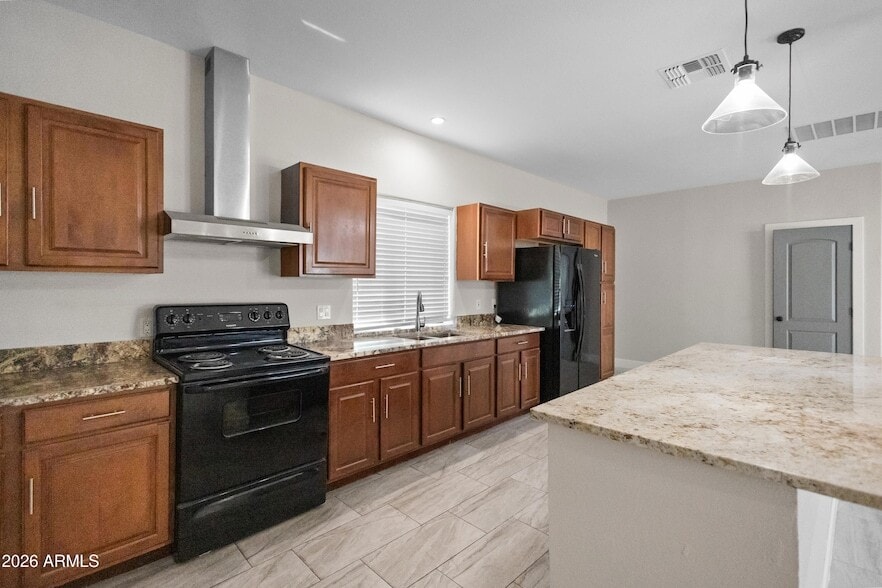 Photo - 7631 N 59th Lane Unit