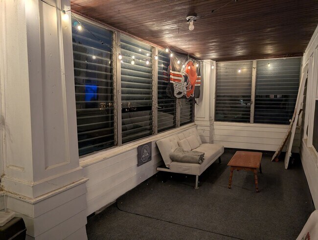 Foto del edificio - 2184 Wascana Ave