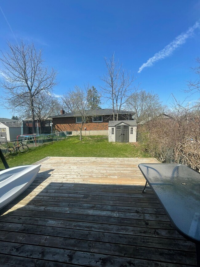 Building Photo - 126 Conroy Cres