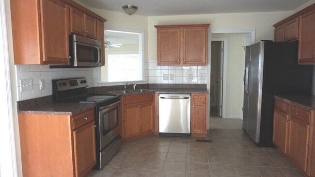 Foto del edificio - 156 Cobblestone Dr