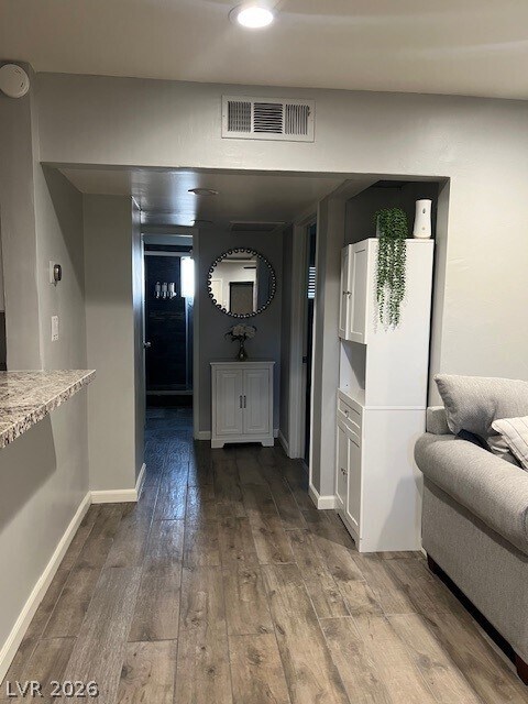 Foto del edificio - 350 E Desert Inn Rd