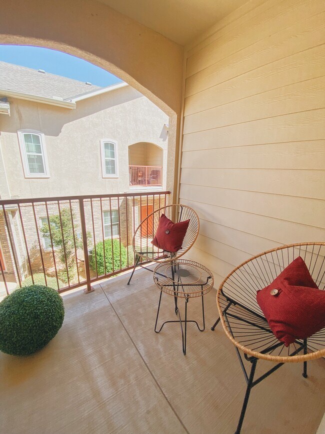 2012 Main Street Overton Park 2012 Main St Lubbock, TX