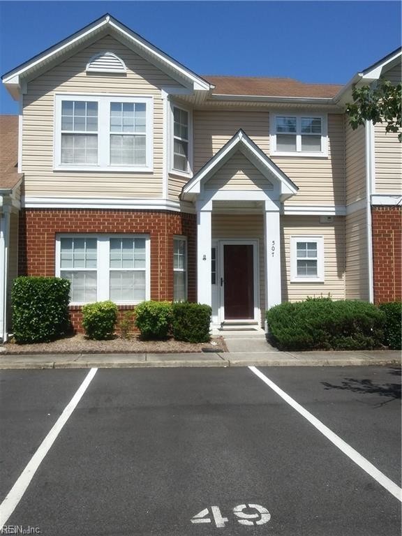 Foto principal - 3 bedroom in Chesapeake VA 23320