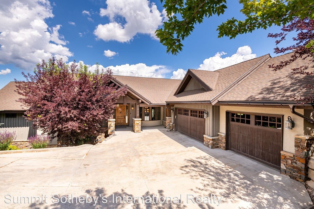 Primary Photo - 4 br, 6 bath House - 2017 High Street