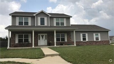 Building Photo - 508 Macy Ln