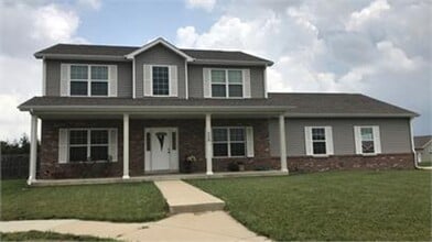 Building Photo - 508 Macy Ln