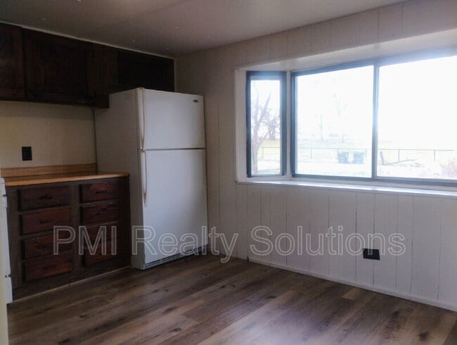 Foto del edificio - 300 Elberta Ave