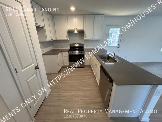 Building Photo - 9014 Lunar Lndg