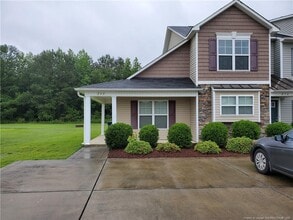 Building Photo - 240 Collinwood Dr