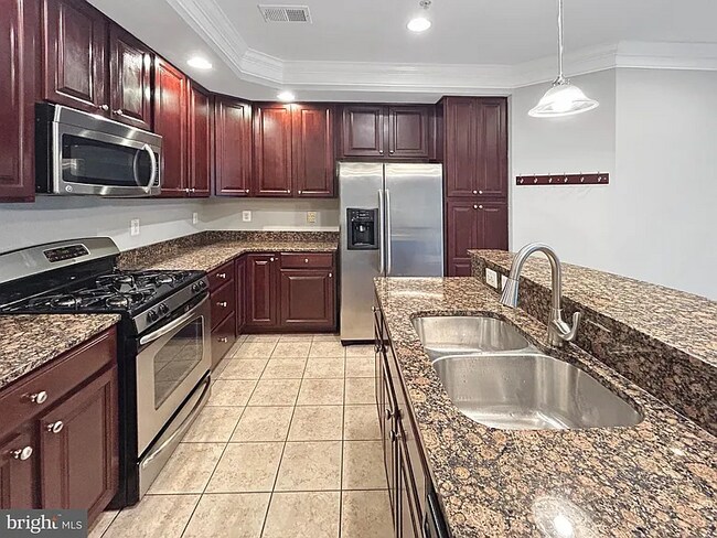 Foto del edificio - 3632 Holborn Pl