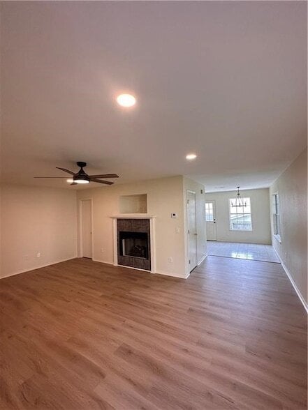 Building Photo - 2224 E Cinnamon Way