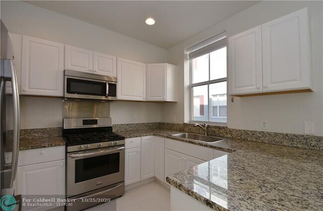 Foto del edificio - 504 NE 7th Ave