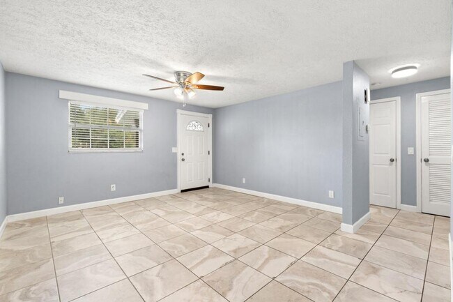 Building Photo - 6817 N. Marie Ave, Apt B