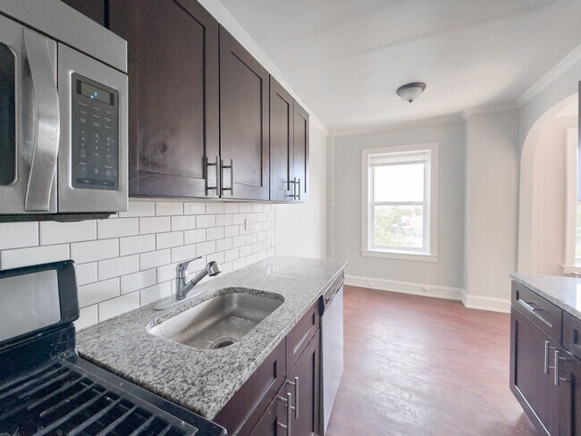 Foto del edificio - 6748 N Ashland Ave