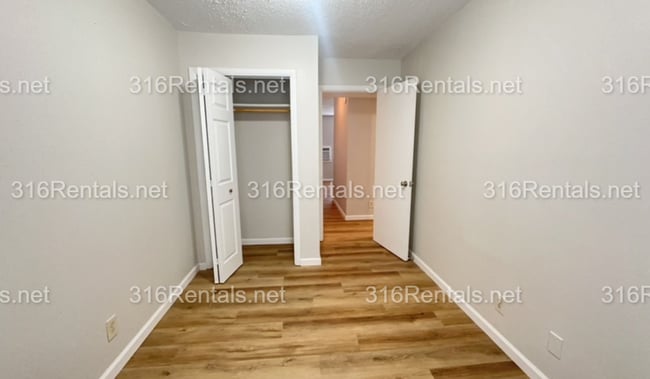 Building Photo - $745 - COMING SOON! Accepting SECTION 8/ Housing Voucher 3 bedroom / 1 bathroom - Remodeled Apart...